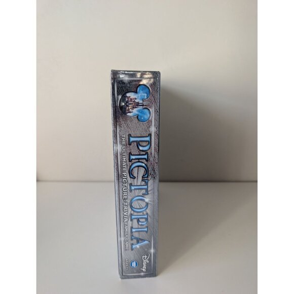 Disney Pictopia Picture-Trivia Family Game With 1000 Questions NEW - Picture 3 of 5